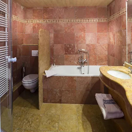 Hotel Le Vieux Logis