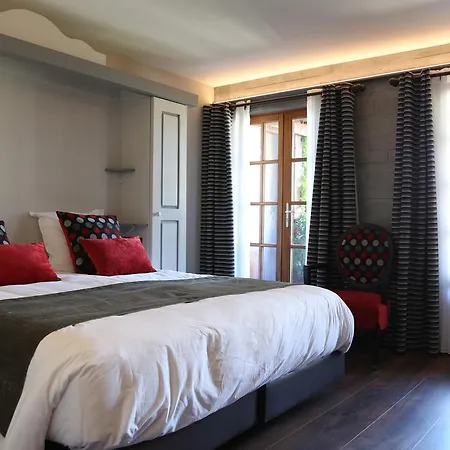 Le Vieux Logis Hotel