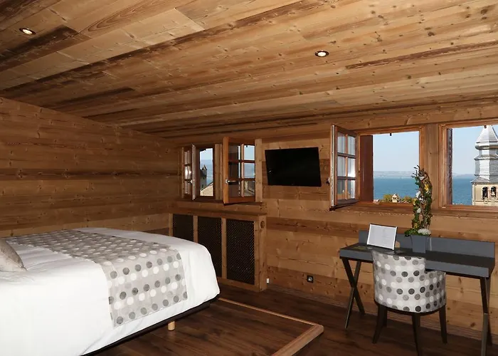 Le Vieux Logis Hotel